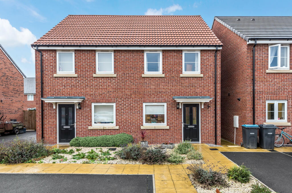 3-bedroom-mid-terrace-house