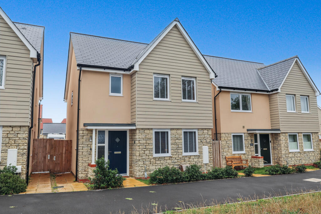 2-bedroom-mid-terrace-house