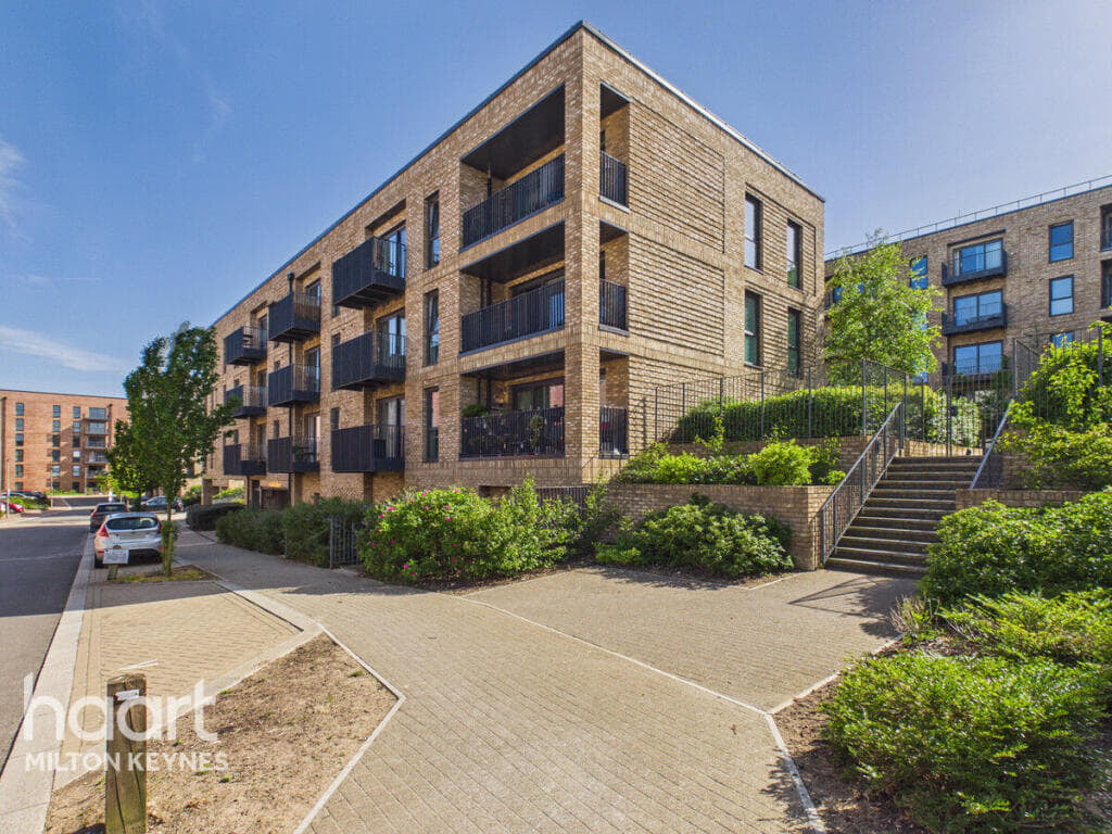 3-storey-apartment-building