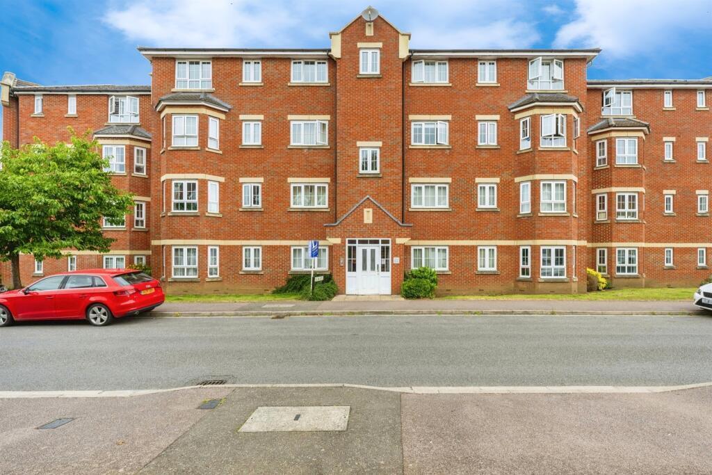 3-bedroom-mid-terrace-house