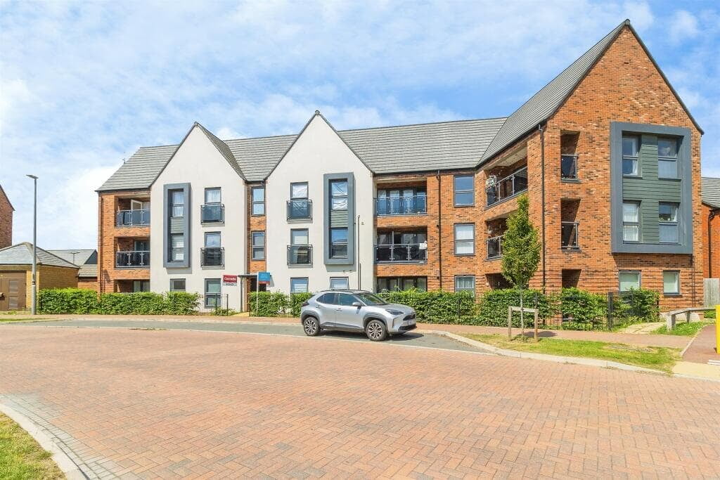 3-storey-apartment-building
