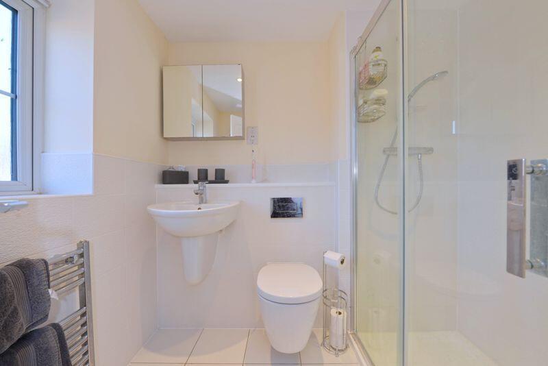 1 Crab Apple Lane-  Ensuite