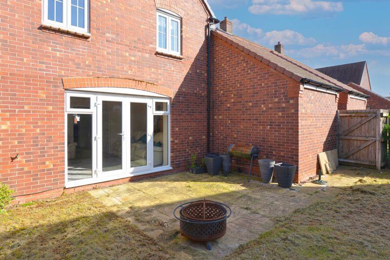 1 Crab Apple Lane-  Bakc garden