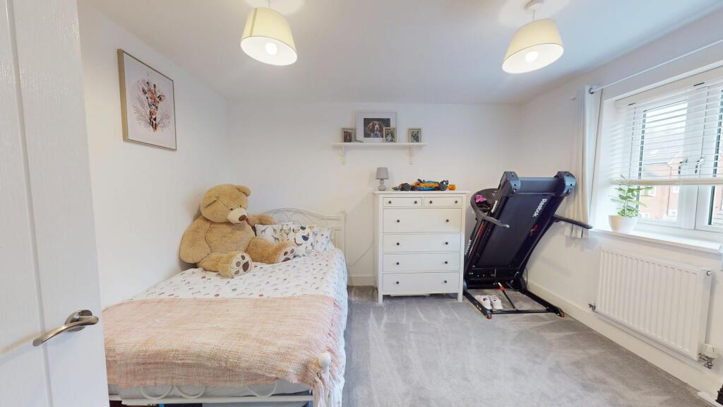 1 Ridge Lane-Spare bed