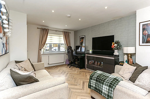 10 Meadow Edge Close- Living room