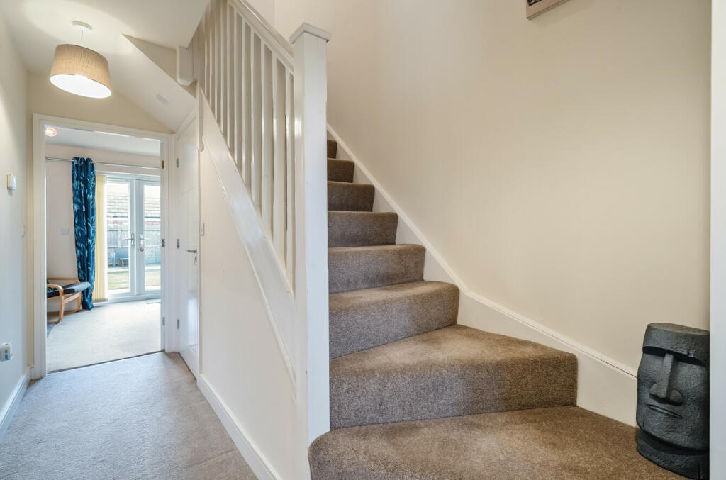11 Rosemary Close- Hallway