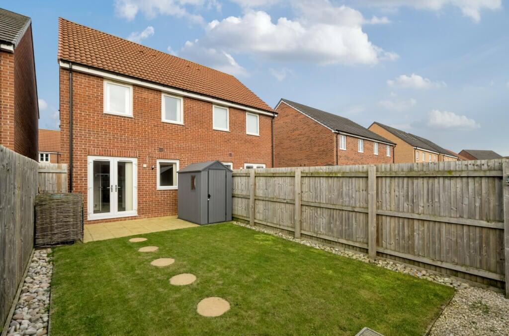 11 Rosemary Close- Back garden