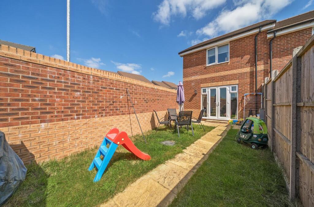 12 Swallow View -Back garden