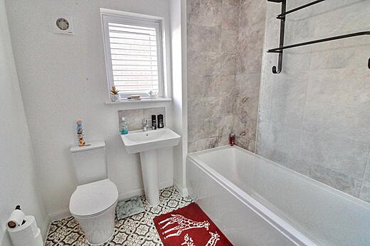 122 Hayloft Way- Bathroom