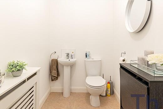 16 Red Fox Square-WC