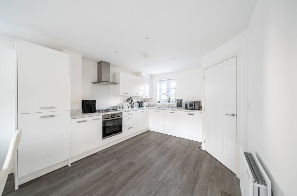 19 Poachers End- Kitchen