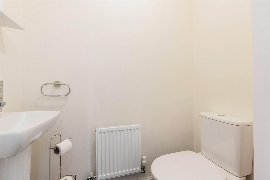 2 Sentinel Mews-  WC