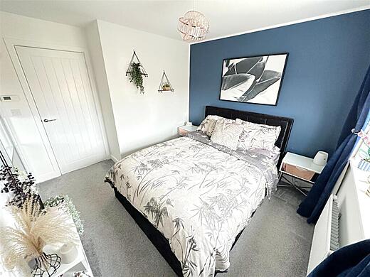 20 Swan Lane- Primary bedroom