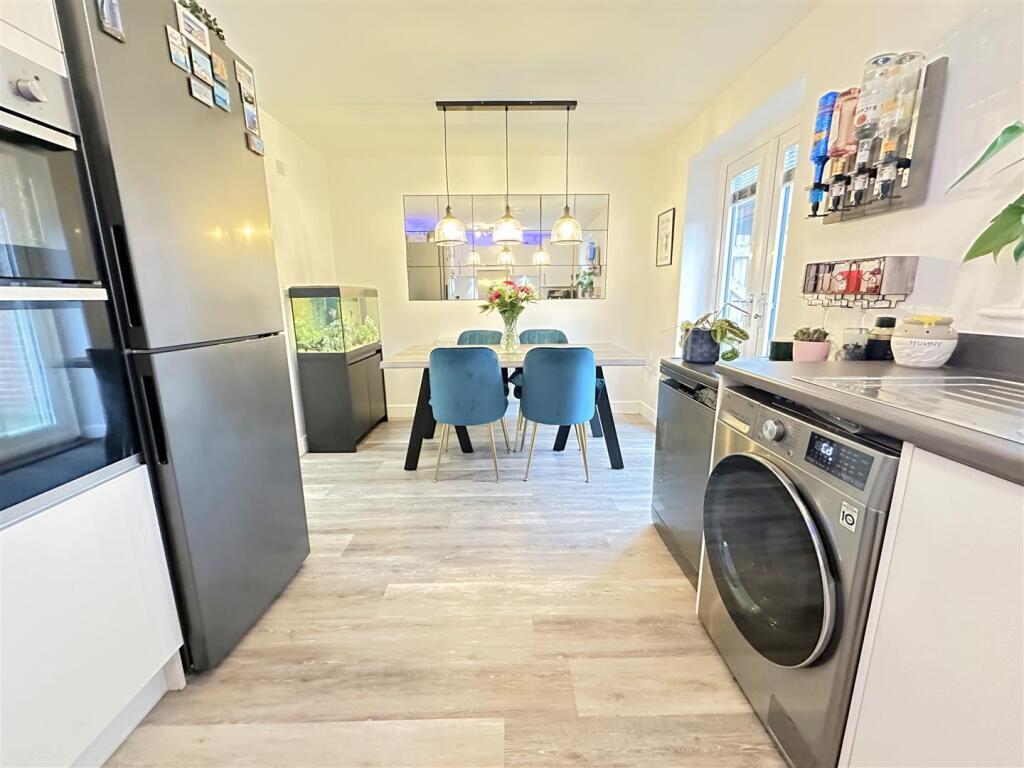 20 Swan Lane- Kitchen