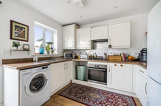 20 Fullers Place- Kitchen