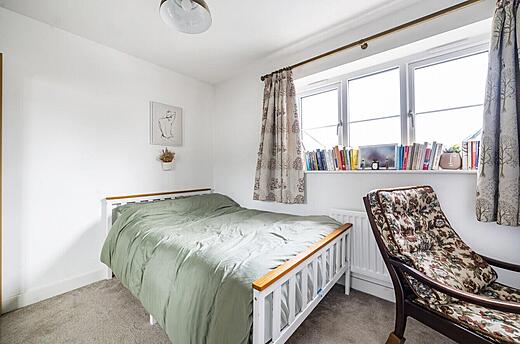 20 Fullers Place- Bedroom
