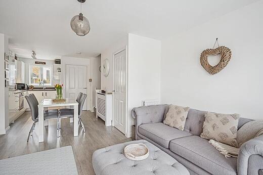 22 Mott Close- Living room