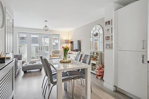 22 Mott Close- Dining area