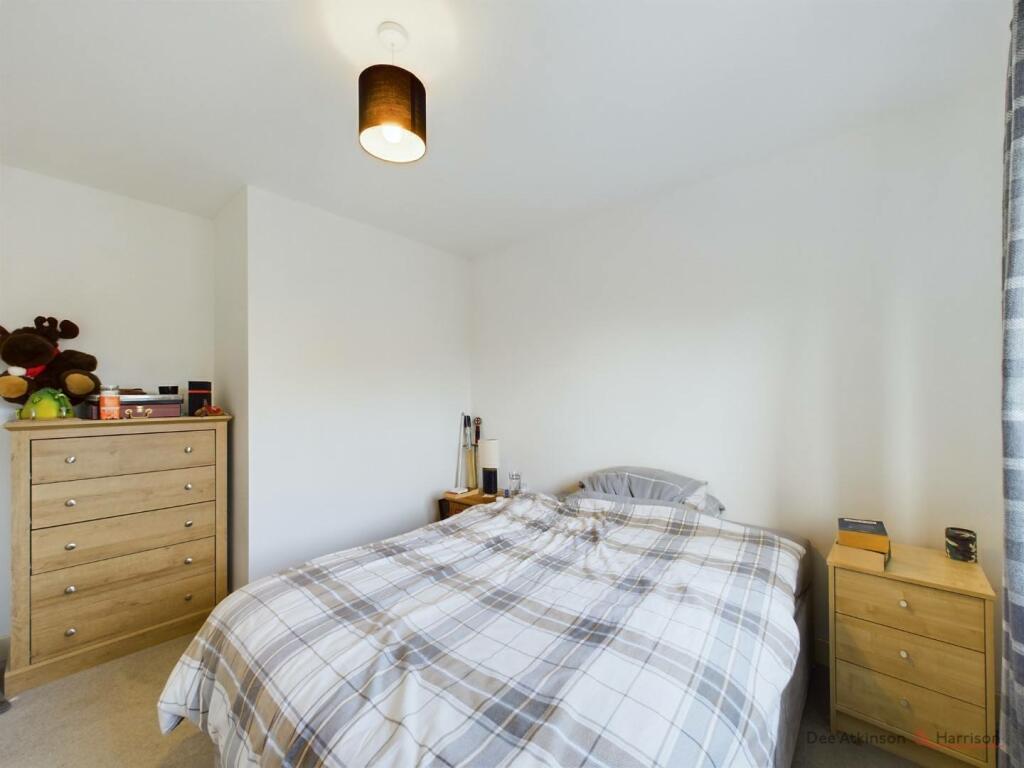 22 Woodsmansey Garth- Bedroom 2