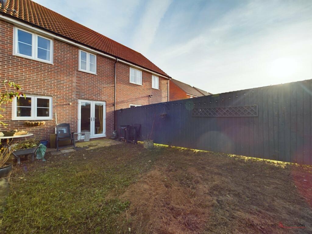 22 Woodsmansey Garth- Backgarden