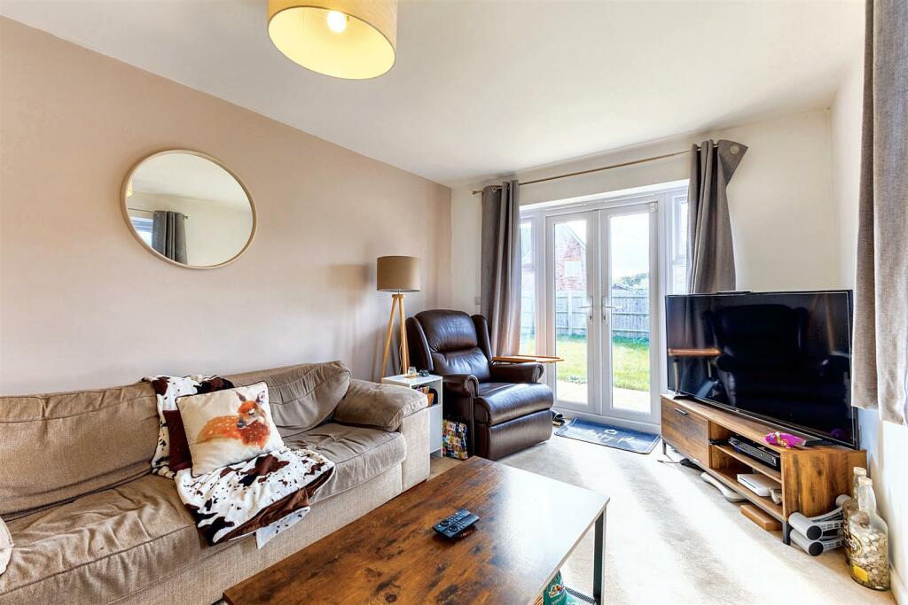 27 Moorcroft Fields-Living room 1