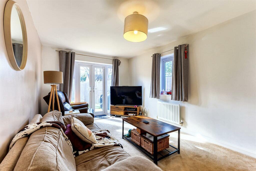 27 Moorcroft Fields-Living room 2