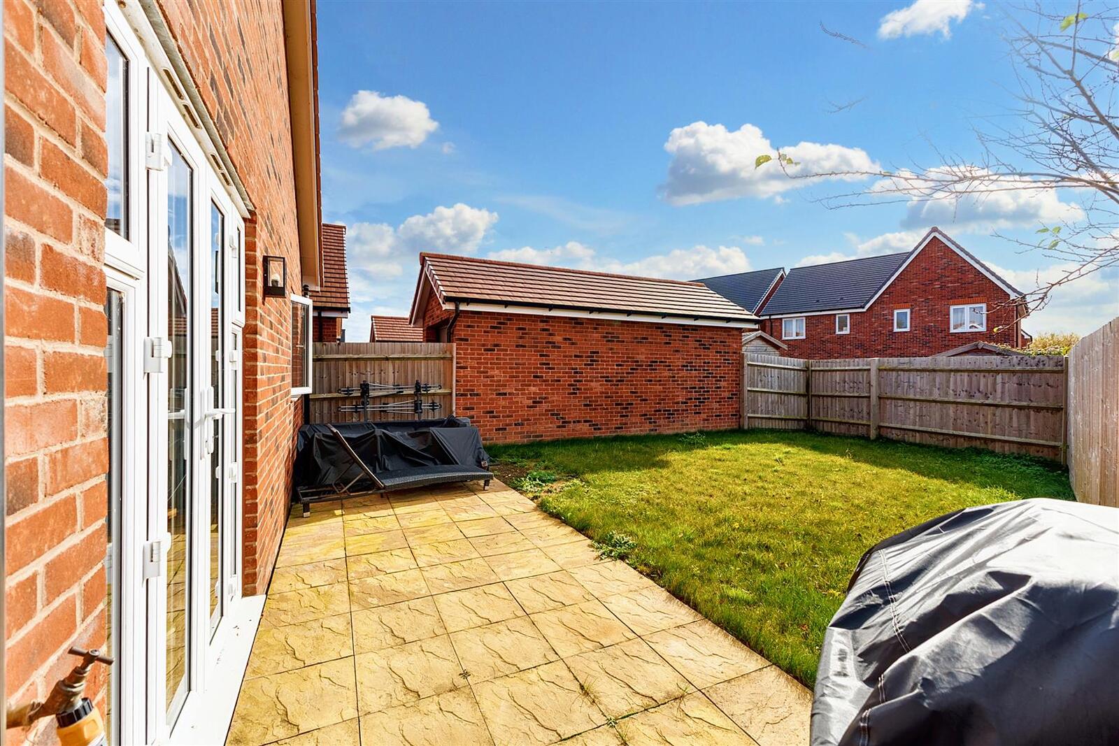 27 Moorcroft Fields-Back garden