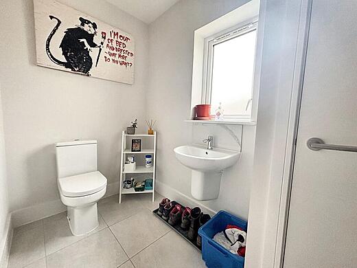 3 Morgan Close- Downstairs WC