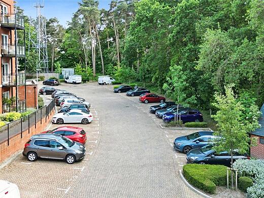 32 Edrich Grange- Carpark