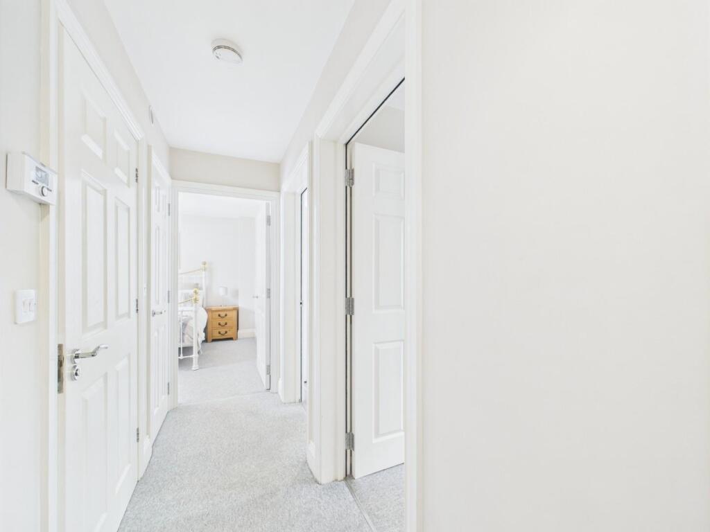 4 Hubert Doxy House - Hallway