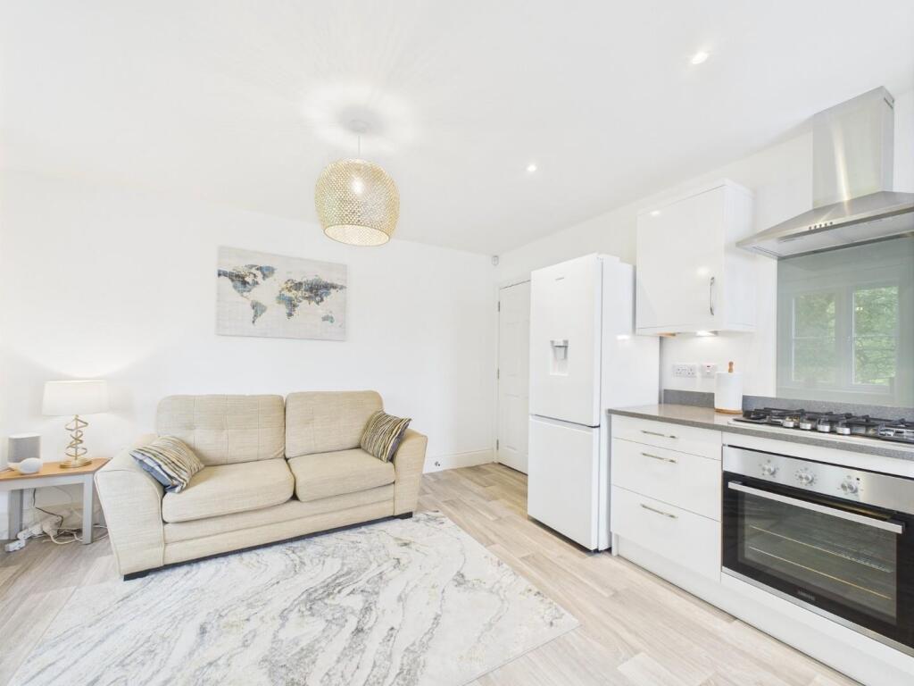 4 Hubert Doxy House - Living room