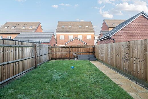 4 Ridge Lane- Backgarden