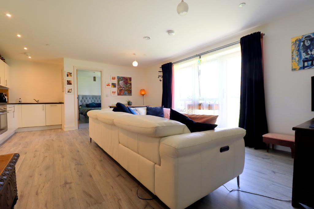 5 Juneberry Apartments - Living room