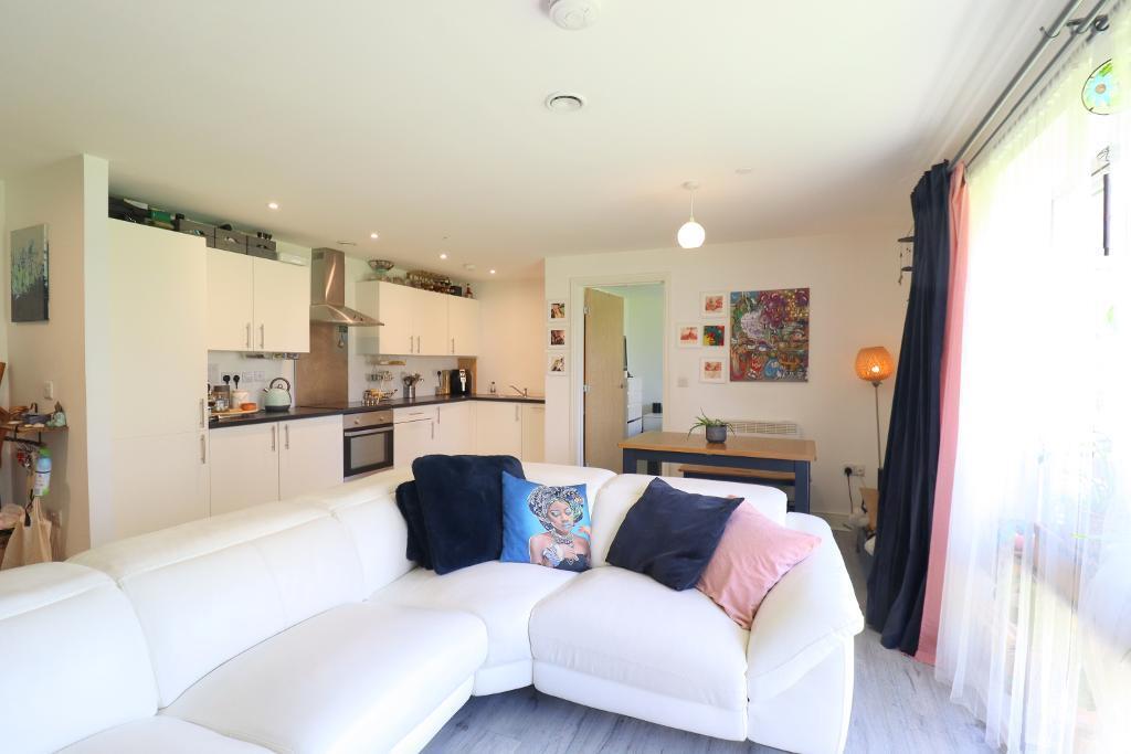 5 Juneberry Apartments - living room