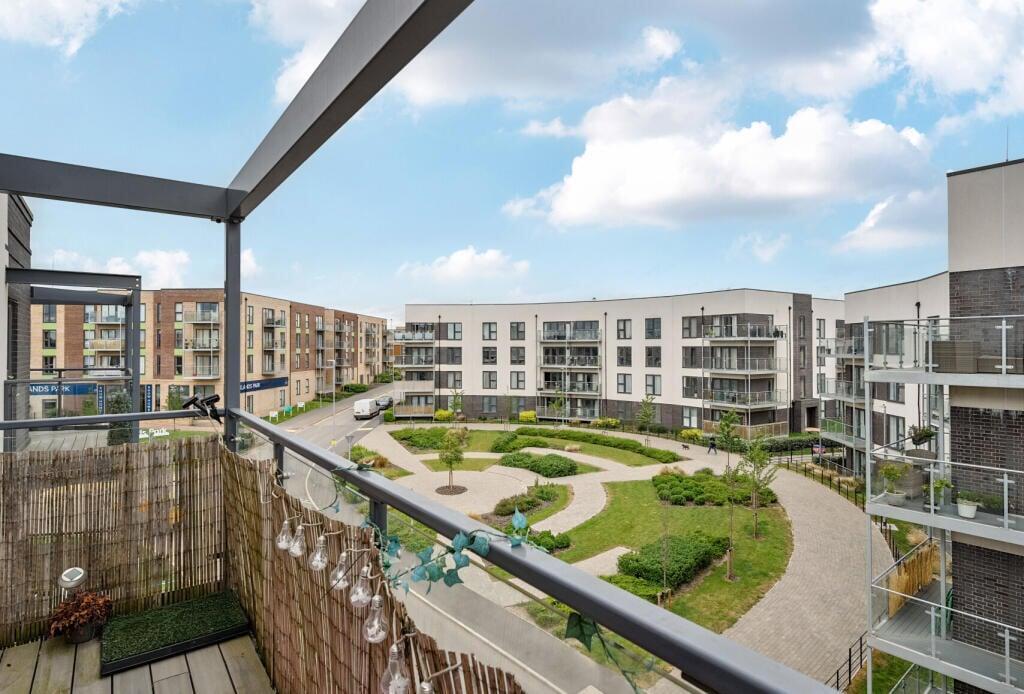 75 Oxleigh Way - External