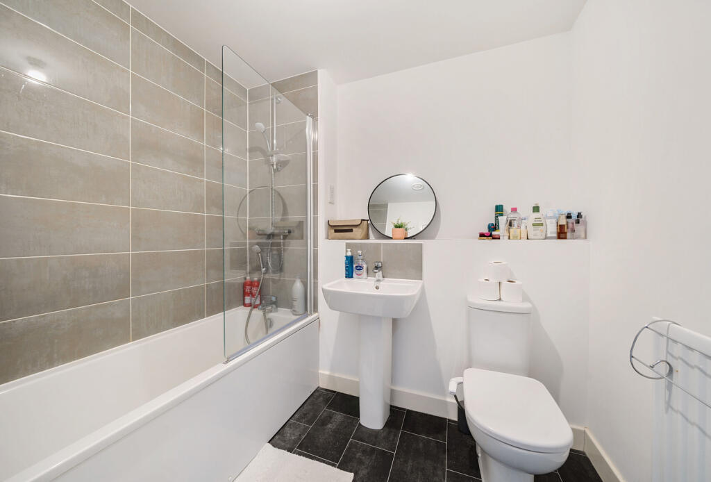 75 Oxleigh Way - Primary bath