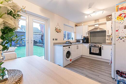 84 Thames Avenue- Kitchen