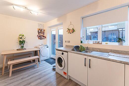 84 Thames Avenue- Kitchen