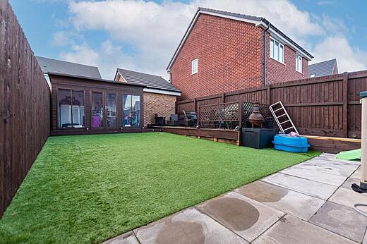 84 Thames Avenue- Back garden