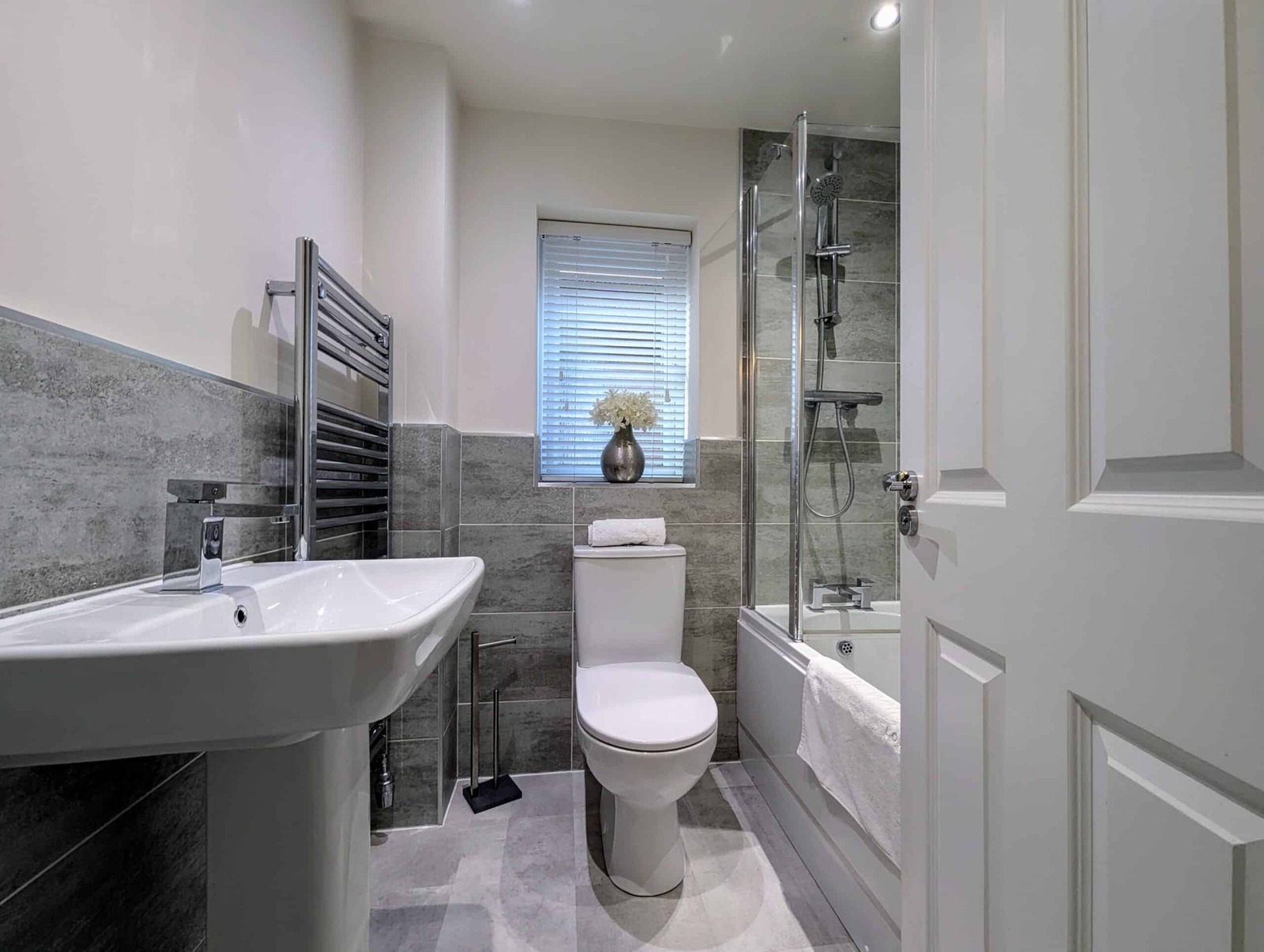 96 Adair Way- Main bath 3