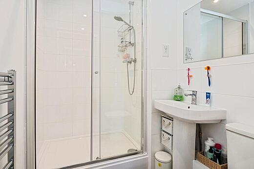 Apartment 6 Radford House - Ensuite