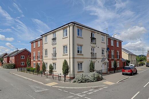 Flat 7 Chesnut  Road - building